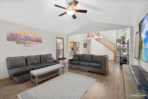 538 Madison Ln, Elgin, IL 60123 photo 7