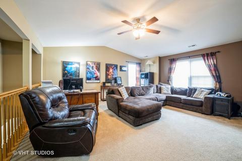 1403 Millbrook Dr, Algonquin, IL 60102 photo 8