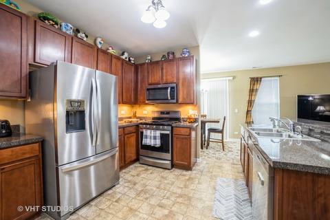 1403 Millbrook Dr, Algonquin, IL 60102 photo 5