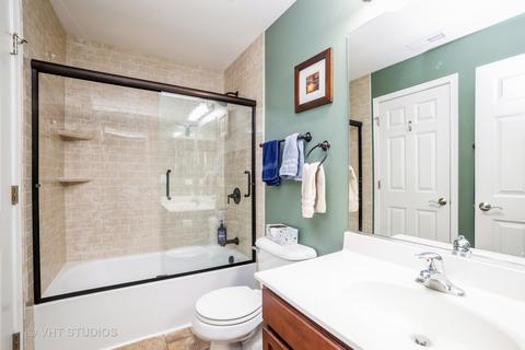 1403 Millbrook Dr, Algonquin, IL 60102 photo 10