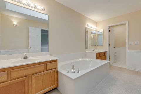 233 E Theodore Ln, Itasca, IL 60143 photo 16