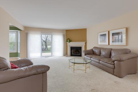 233 E Theodore Ln, Itasca, IL 60143 photo 2