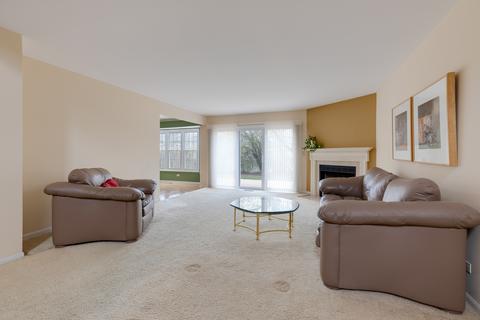 233 E Theodore Ln, Itasca, IL 60143 photo 3