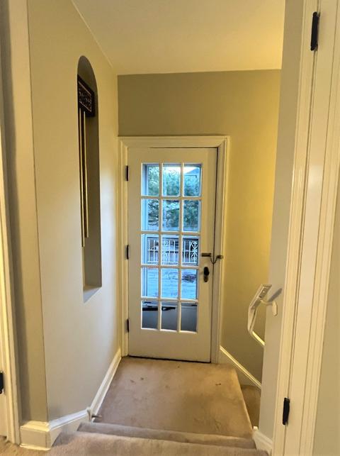216 S Wolf Rd, Des Plaines, IL 60016 photo 2