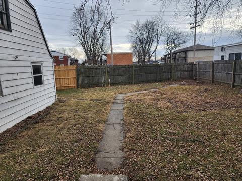228 E 3rd St, Manteno, IL 60950 photo 8