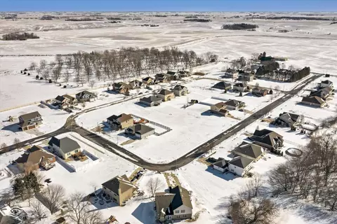 217 Hickory St, Peotone, IL 60468