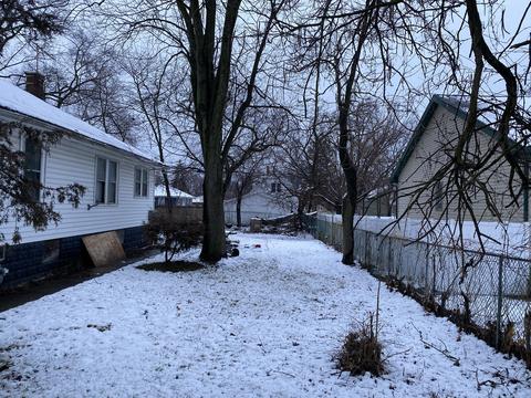 1106 Magnolia Ave, Joliet, IL 60432