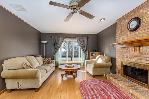 918 Evans St, Ottawa, IL 61350 photo 4