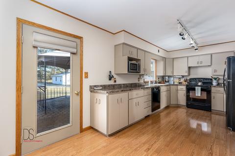 918 Evans St, Ottawa, IL 61350 photo 6