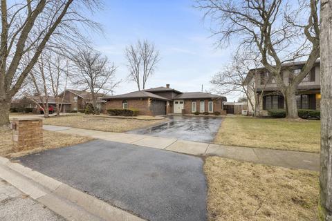 18357 Carriage Ln, Lansing, IL 60438 photo 1