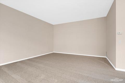 137 Dawson Dr, Elgin, IL 60120 photo 3