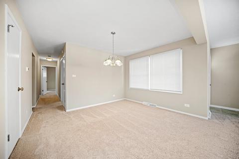 609 Delles Rd, Wheaton, IL 60187 photo 5