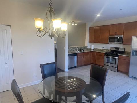 57 Northfield Ter, Wheeling, IL 60090 photo 4