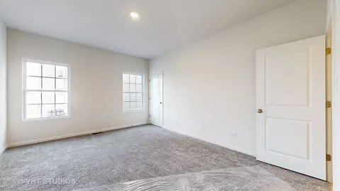 Bedroom - 180 W 37th Pl, Steger, IL 60475 photo 2 of 6