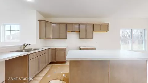 Kitchen - 180 W 37th Pl, Steger, IL 60475 photo 1 of 3