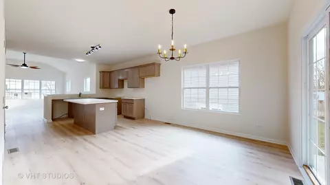 Kitchen - 180 W 37th Pl, Steger, IL 60475 photo 3 of 3