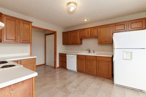 12 Everett Ct, Bloomington, IL 61705 photo 7