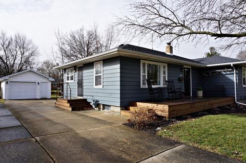 10 Striegel Ct, Normal, IL 61761 photo 2