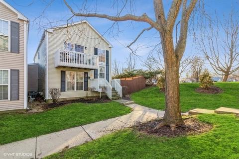 829 Symphony Dr, Aurora, IL 60504 photo 1