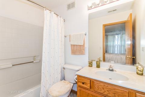 829 Symphony Dr, Aurora, IL 60504 photo 15