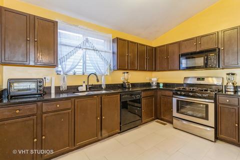 829 Symphony Dr, Aurora, IL 60504 photo 8