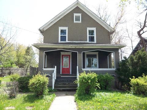 519 E Main St, Barrington, IL 60010