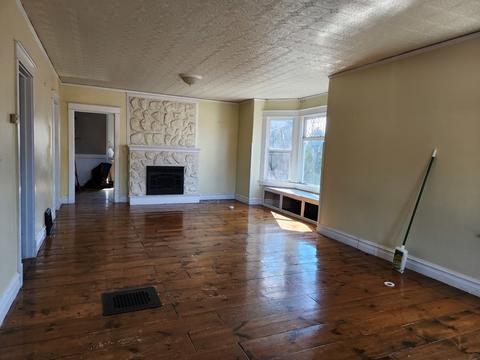 519 E Main St, Barrington, IL 60010 photo 4