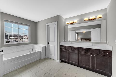 1180 W Thomas Rd, Wheaton, IL 60187 photo 21