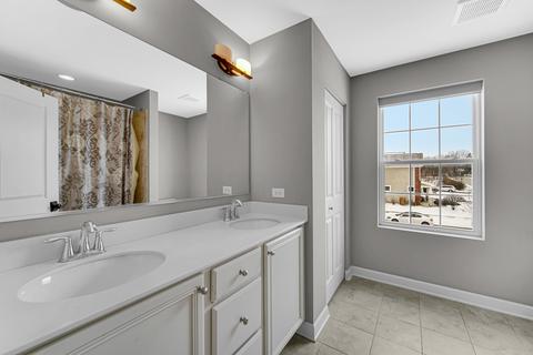 1180 W Thomas Rd, Wheaton, IL 60187 photo 23
