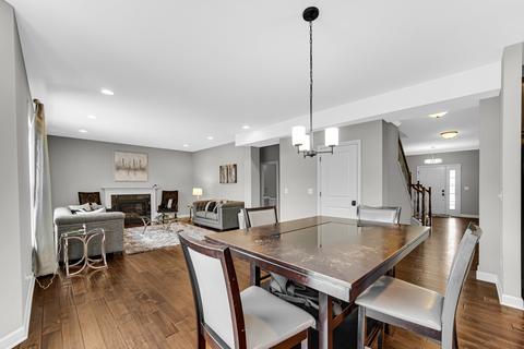 1180 W Thomas Rd, Wheaton, IL 60187 photo 11