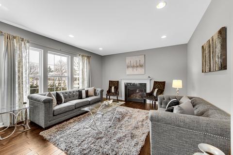 1180 W Thomas Rd, Wheaton, IL 60187 photo 14