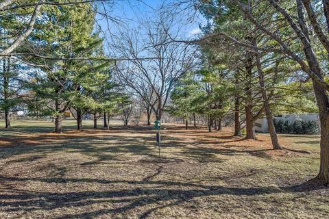 1311 Schroeder Dr, Normal, IL 61761 photo 2