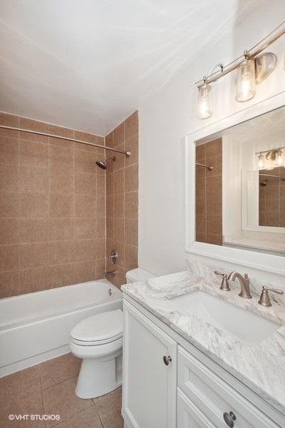 30 E Huron St #3904, Chicago, IL 60611 photo 10