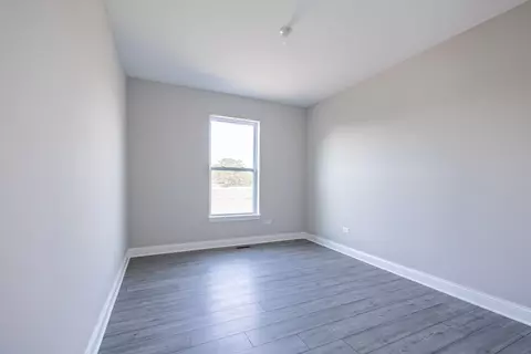 16328 S Forest Edge Dr, Plainfield, IL 60586 photo 4