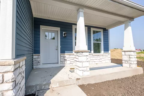16328 S Forest Edge Dr, Plainfield, IL 60586 photo 2