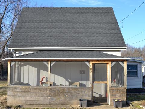 105 W Pease St, Heyworth, IL 61745