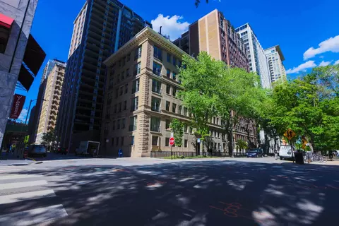 200 E Pearson St #3E, Chicago, IL 60611 photo 3