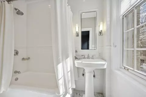 200 E Pearson St #3E, Chicago, IL 60611 photo 23