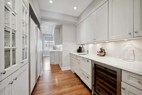 200 E Pearson St #3E, Chicago, IL 60611 photo 13