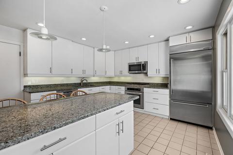 616 Echo Ln, Glenview, IL 60025 photo 9