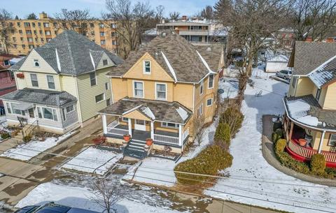 428 Du Page St, Elgin, IL 60120 photo 2