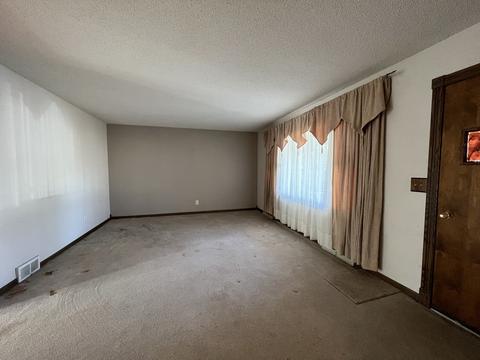 532 Central Ave, Genoa, IL 60135 photo 4