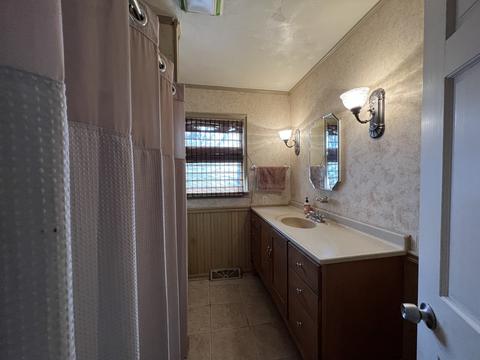532 Central Ave, Genoa, IL 60135 photo 9