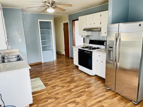 150 Erickson Rd, Rochelle, IL 61068 photo 9