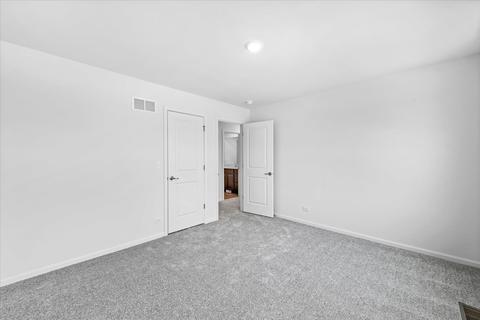 98 Hedgerow Dr, Elgin, IL 60124 photo 32
