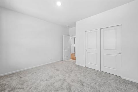 98 Hedgerow Dr, Elgin, IL 60124 photo 18