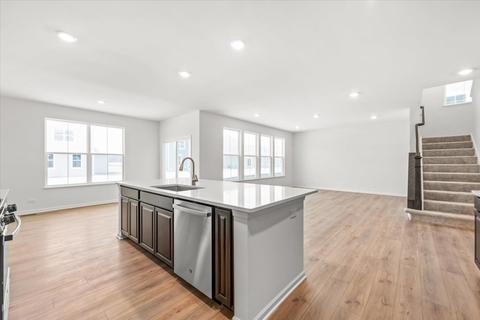 98 Hedgerow Dr, Elgin, IL 60124 photo 9