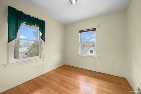 910 N Main St, Wheaton, IL 60187 photo 22