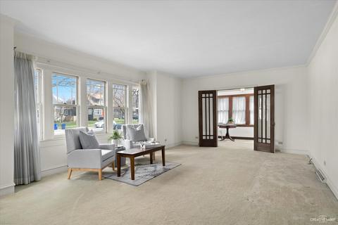 910 N Main St, Wheaton, IL 60187 photo 7