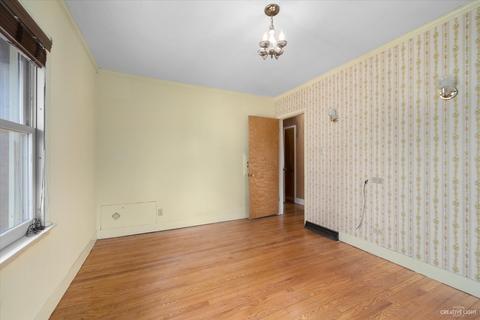 910 N Main St, Wheaton, IL 60187 photo 25